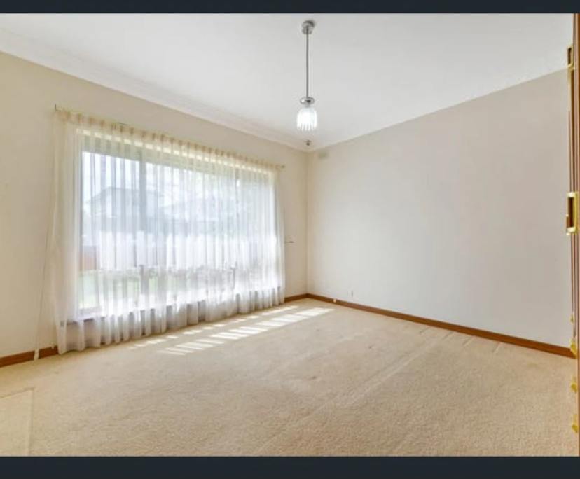 Unfurnished room in a share house