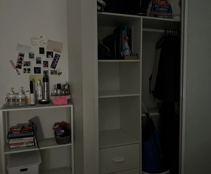 Furnished room in a share house