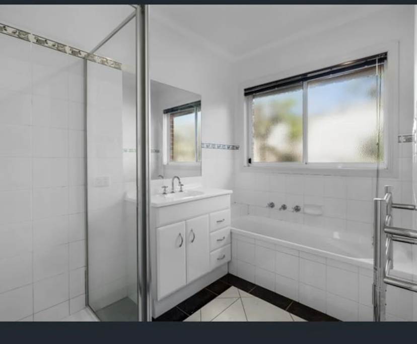 Room in a share house