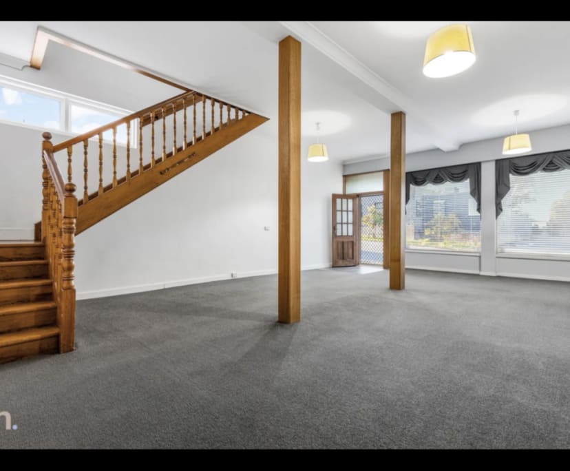 Whole property with 3 rooms for rent