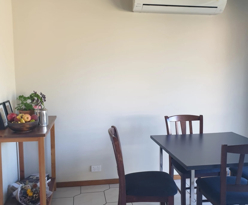 $220, Share-house, 3 bathrooms, Macquarie ACT 2614