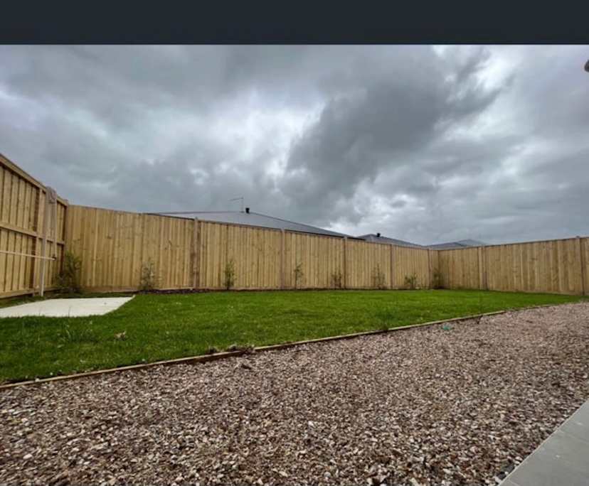 $154, Share-house, 4 bathrooms, Armstrong Creek VIC 3217