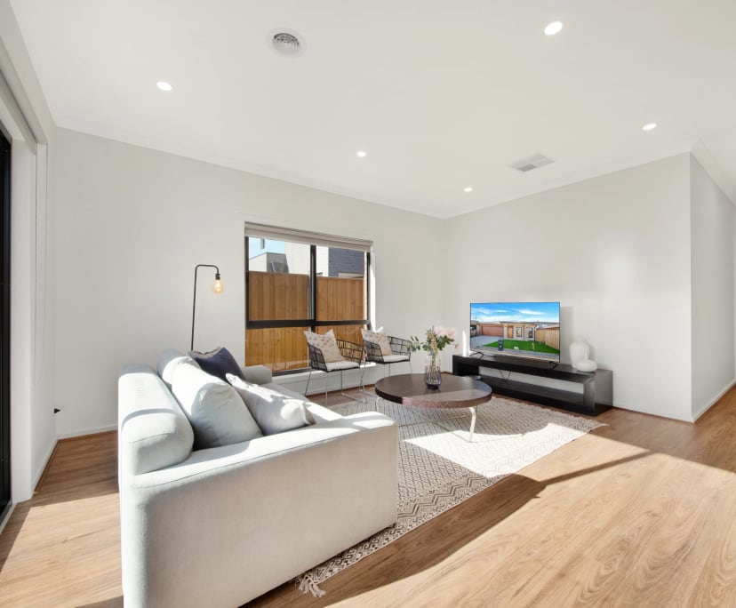 $185, Share-house, 3 bathrooms, Rockbank VIC 3335