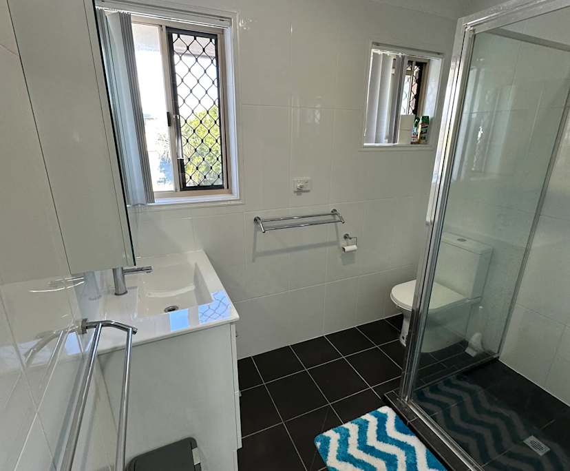 $450, Share-house, 4 bathrooms, Redland Bay QLD 4165