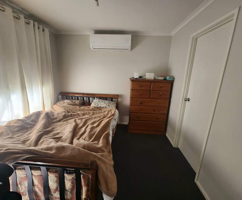 Room with ensuite in a share house