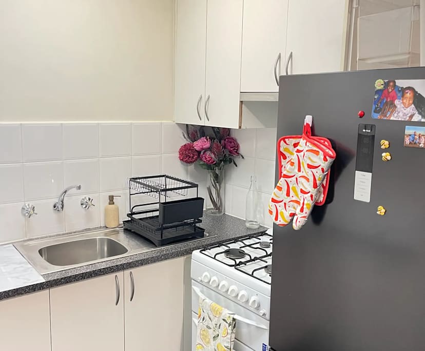 $300, Flatshare, 2 bathrooms, Malvern East VIC 3145