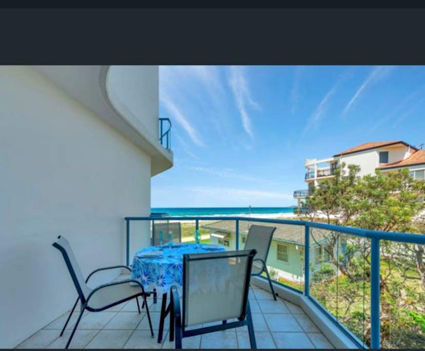 $345, Flatshare, 2 bathrooms, Bilinga QLD 4225