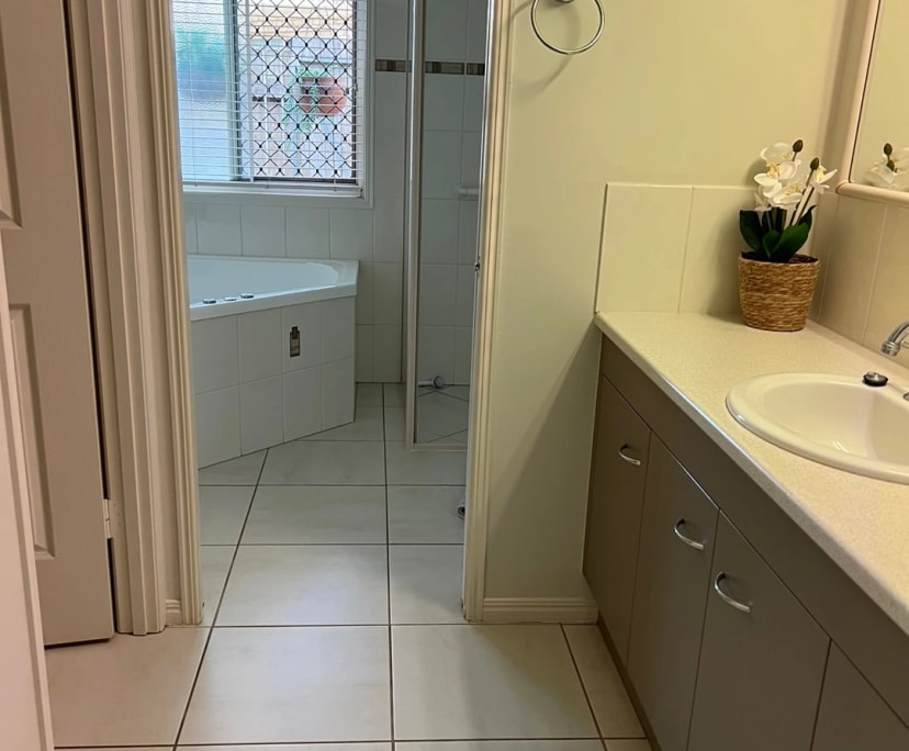 $220-380, Share-house, 3 rooms, Kepnock QLD 4670, Kepnock QLD 4670