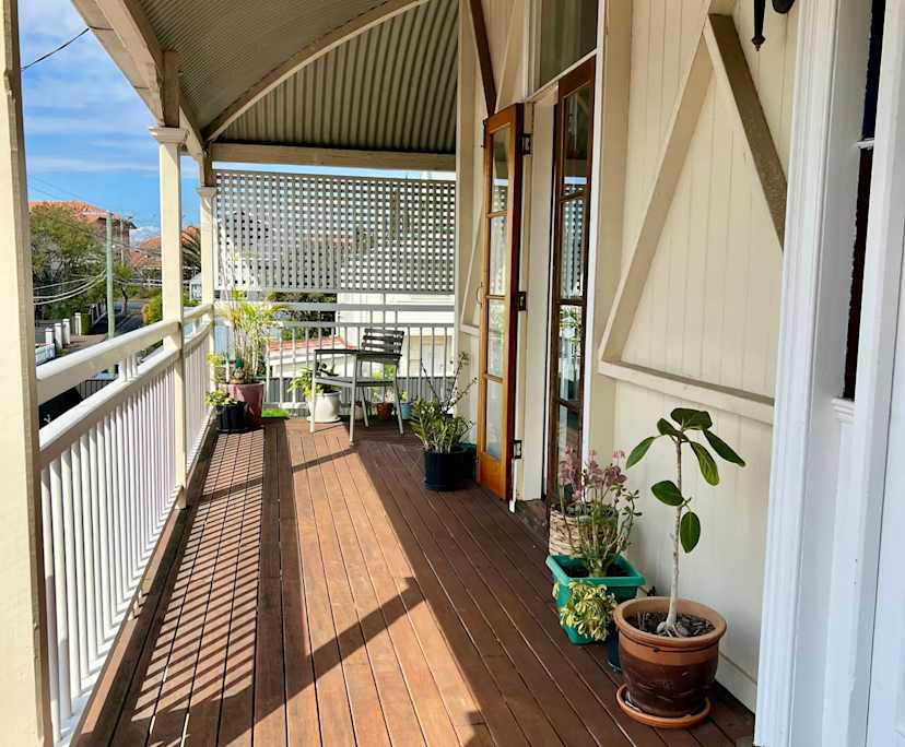 Room in a share house