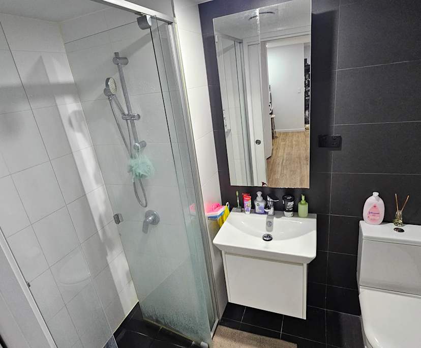 Furnished room with own bathroom