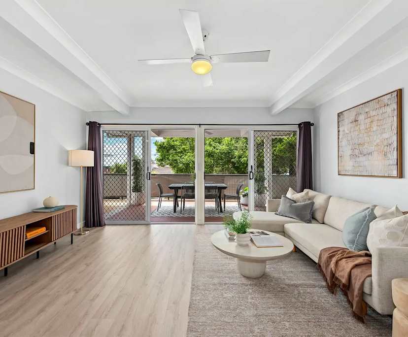 $350, Flatshare, 2 bathrooms, Annerley QLD 4103