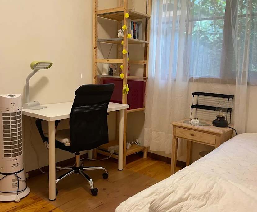 Furnished room with own bathroom