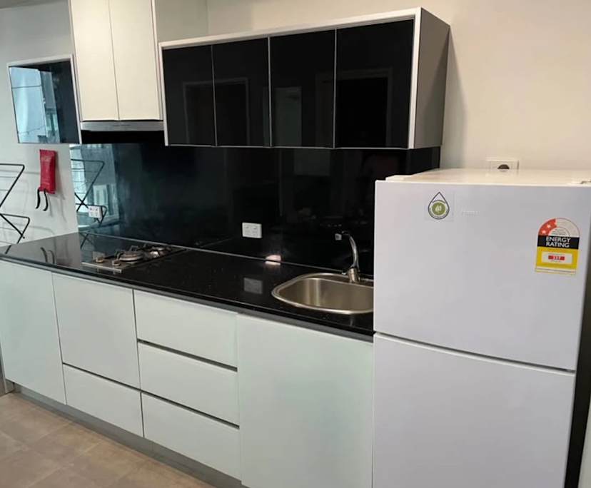 Furnished room in a flatshare