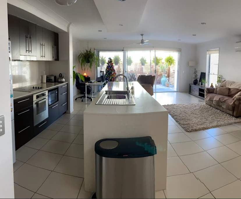 $400, Share-house, 3 bathrooms, Burleigh Waters QLD 4220