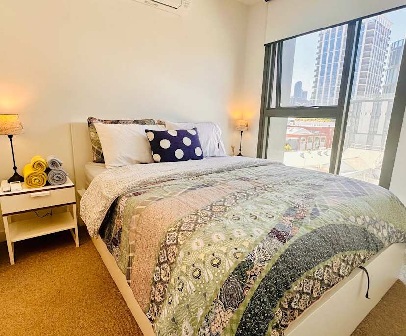 Furnished room with ensuite in a flatshare