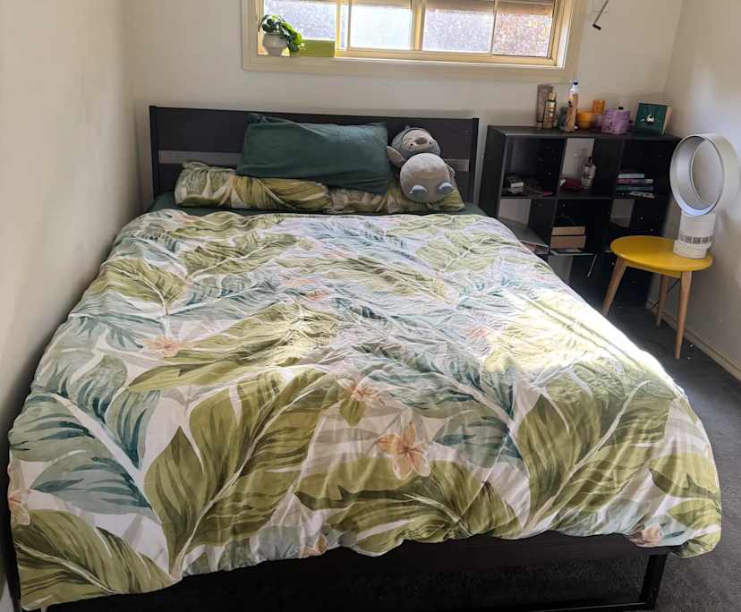 Unfurnished room in a share house