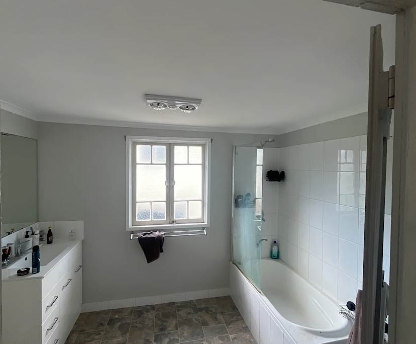 $300, Share-house, 2 bathrooms, South Gladstone QLD 4680