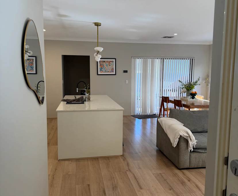 Unfurnished room with own bathroom