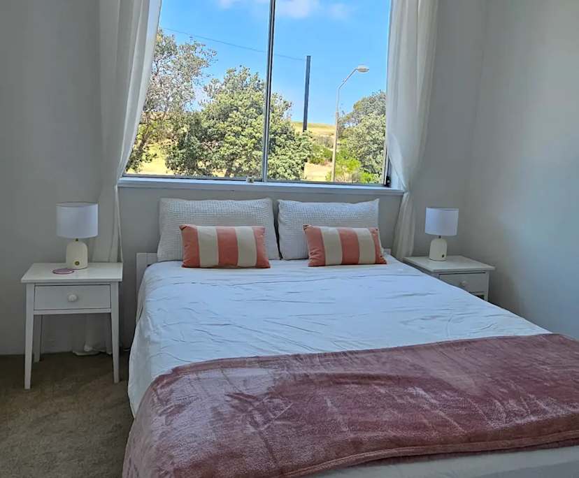 $1,490, Whole-property, 2 bathrooms, North Bondi NSW 2026