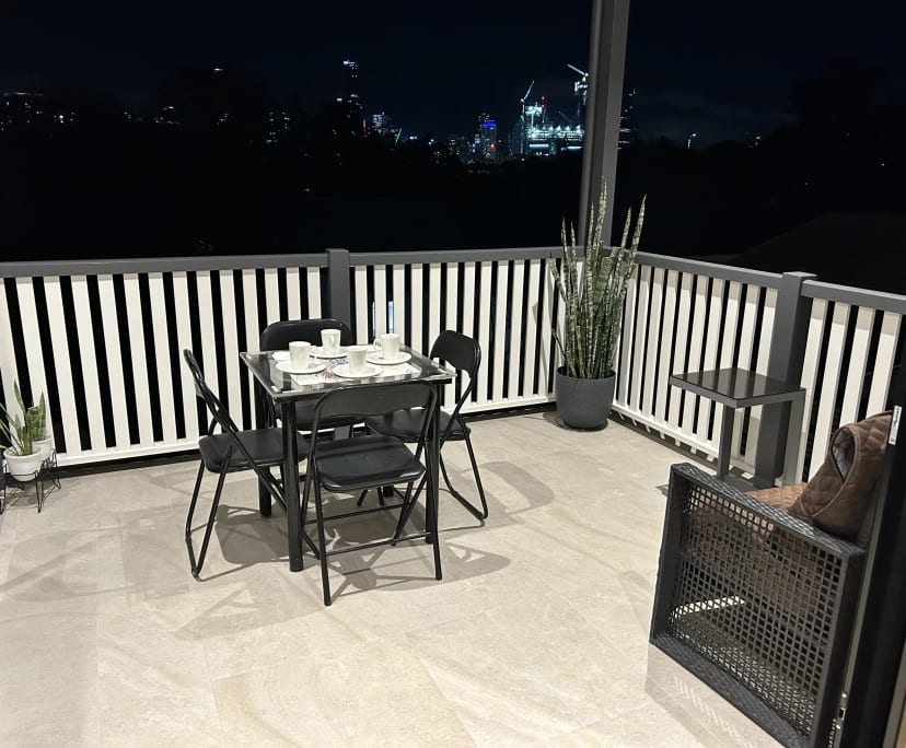 $390, Share-house, 4 bathrooms, Highgate Hill QLD 4101