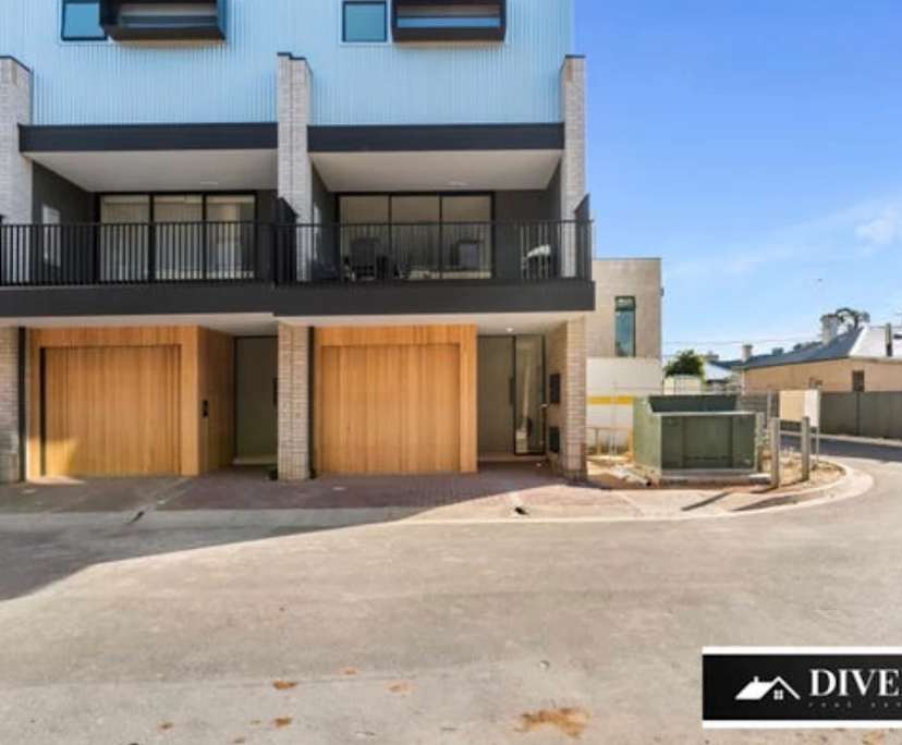 Furnished room with ensuite in a share house