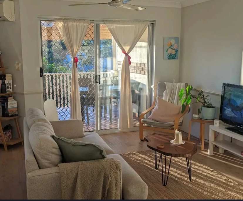 Unfurnished room with own bathroom