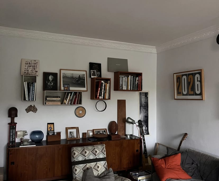 Furnished room in a flatshare