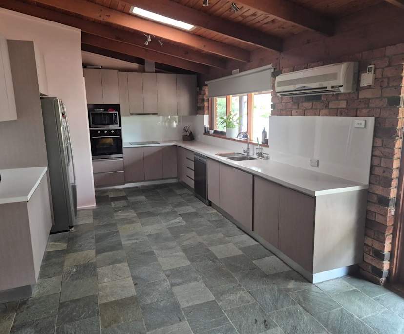 Room with ensuite in a share house