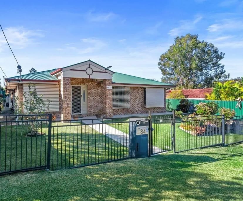 3 Rooms for Rent in Cannon Hill, Brisbane 275400...