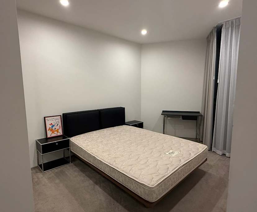 Furnished room in a flatshare