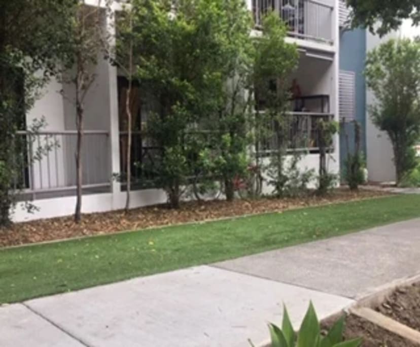 $250, Flatshare, 4 bathrooms, West End QLD 4101