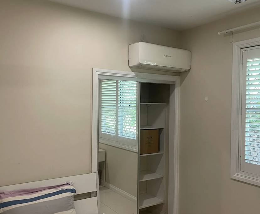 $320, Share-house, 4 bathrooms, Red Hill QLD 4059