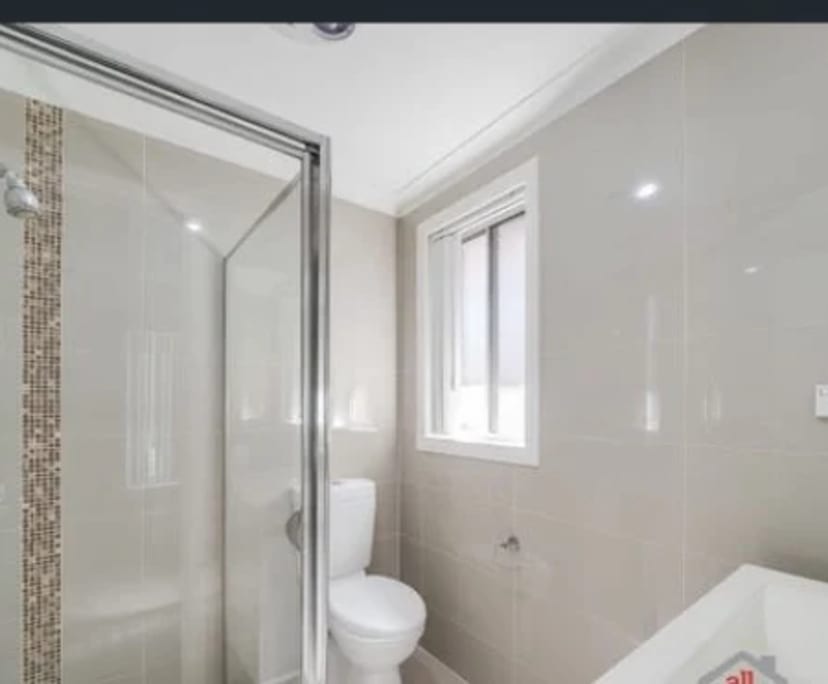 $300, Share-house, 4 bathrooms, Minto NSW 2566