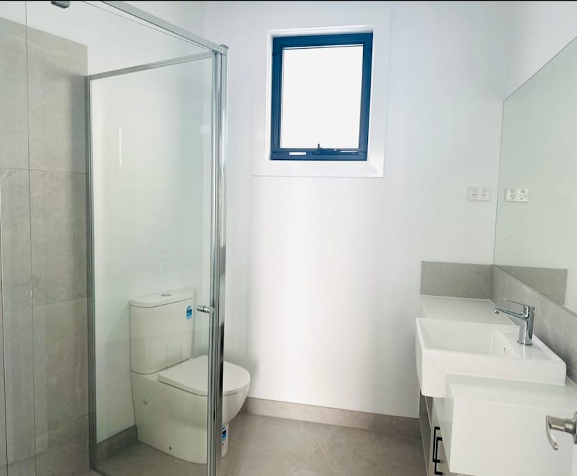 $900, Whole-property, 4 bathrooms, Footscray VIC 3011