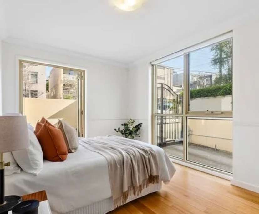 Unfurnished room in a flatshare