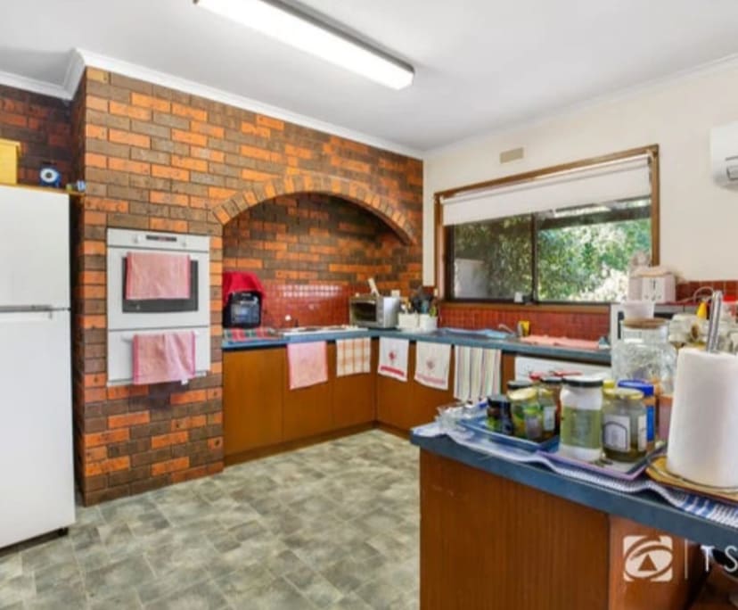 Room in a share house