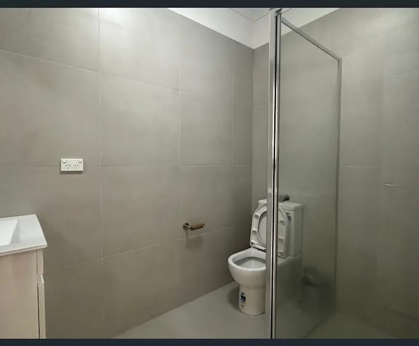 Room with ensuite in a share house