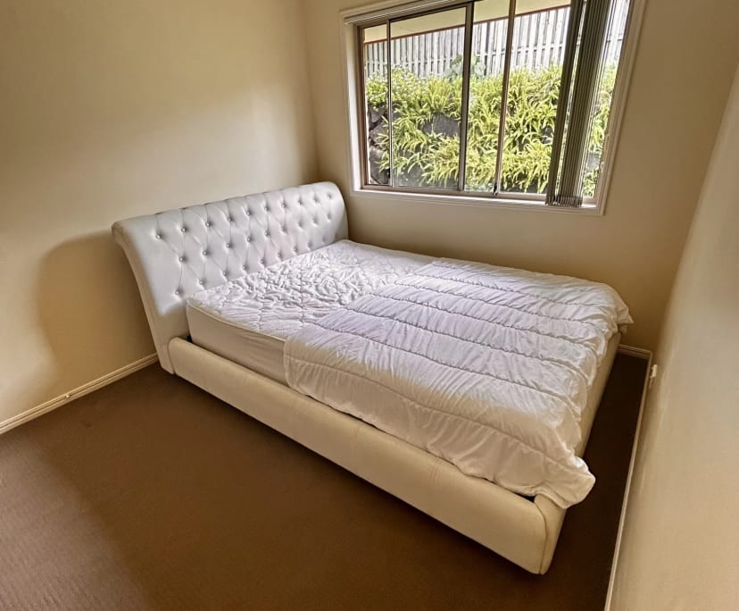 $350, Share-house, 4 bathrooms, Upper Coomera QLD 4209