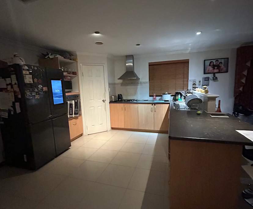 $275, Share-house, 4 bathrooms, Queens Park WA 6107