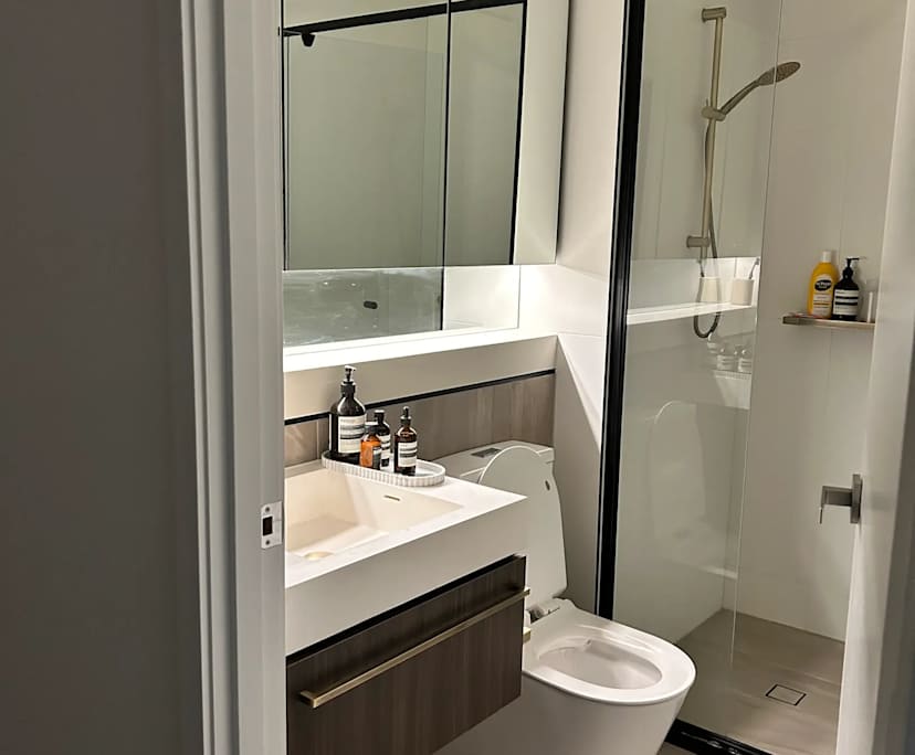 $400, Flatshare, 2 bathrooms, South Melbourne VIC 3205