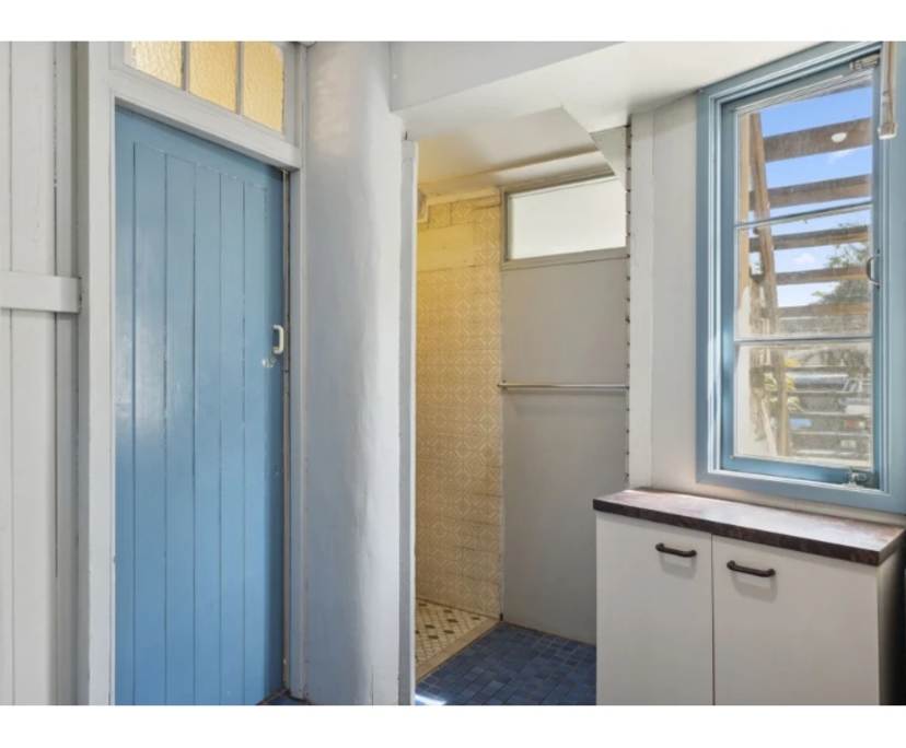 Room with ensuite in a flatshare