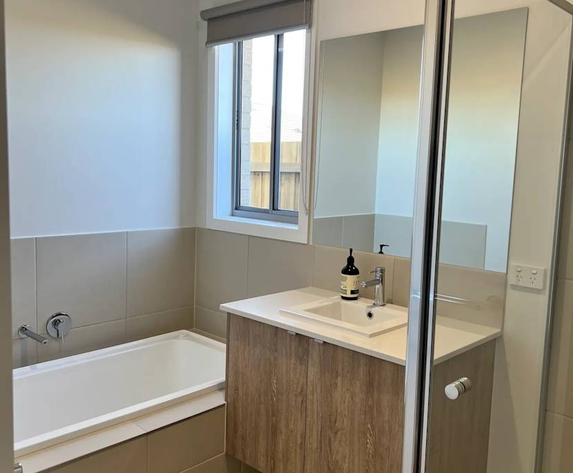 $210, Share-house, 3 bathrooms, Strathtulloh VIC 3338