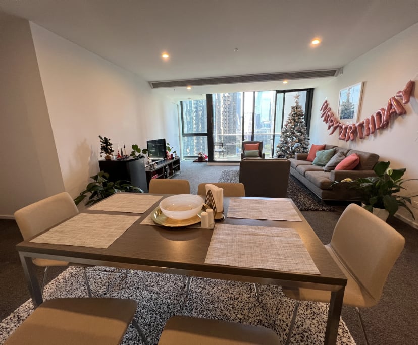 Furnished room in a flatshare