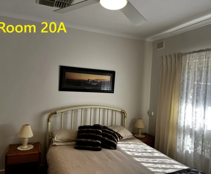 $255, Student-accommodation, 3 bathrooms, Valley View SA 5093