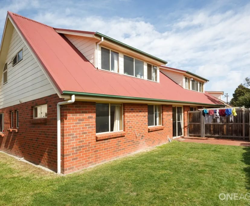 Room for Rent in Mowbray, TAS 199, Furnished, Sha...
