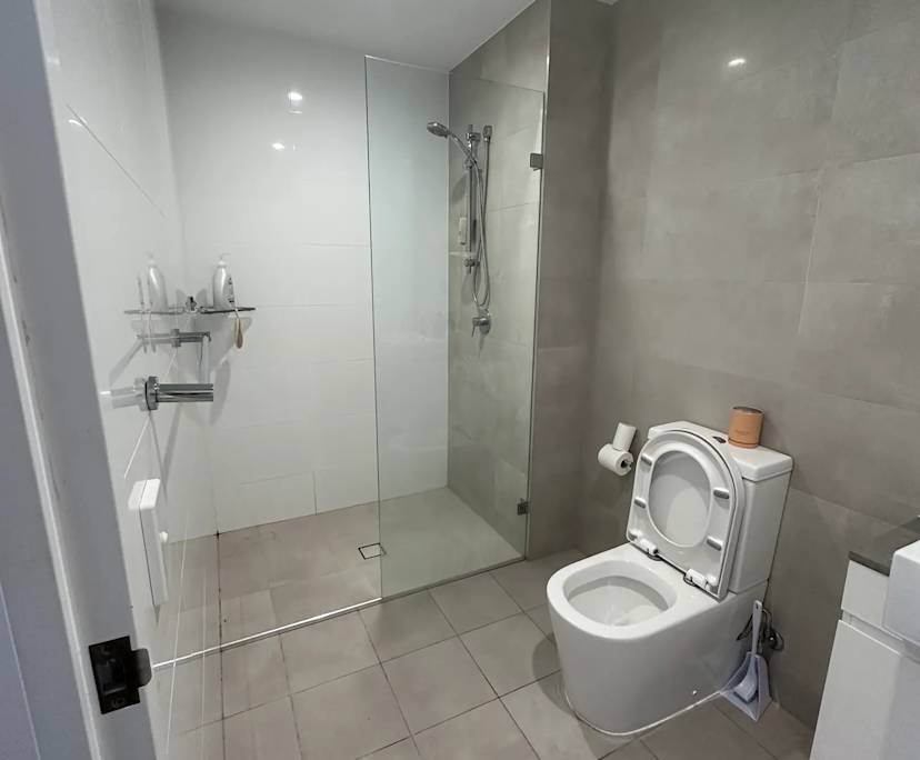 $1,300, Share-house, 2 bathrooms, Greenacre NSW 2190