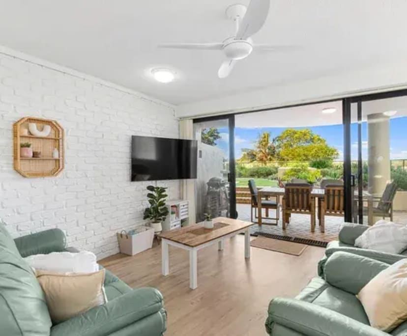 Unfurnished room with own bathroom