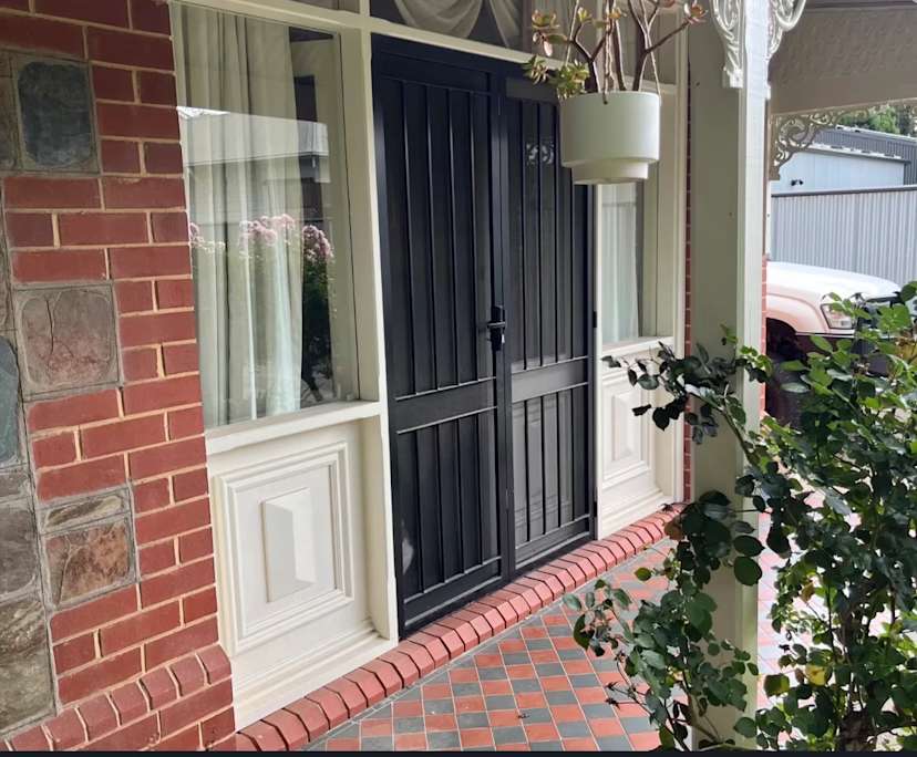 Unfurnished room in a share house
