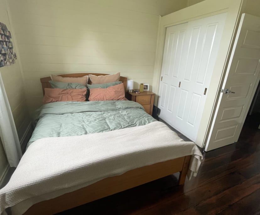 Unfurnished room in a share house