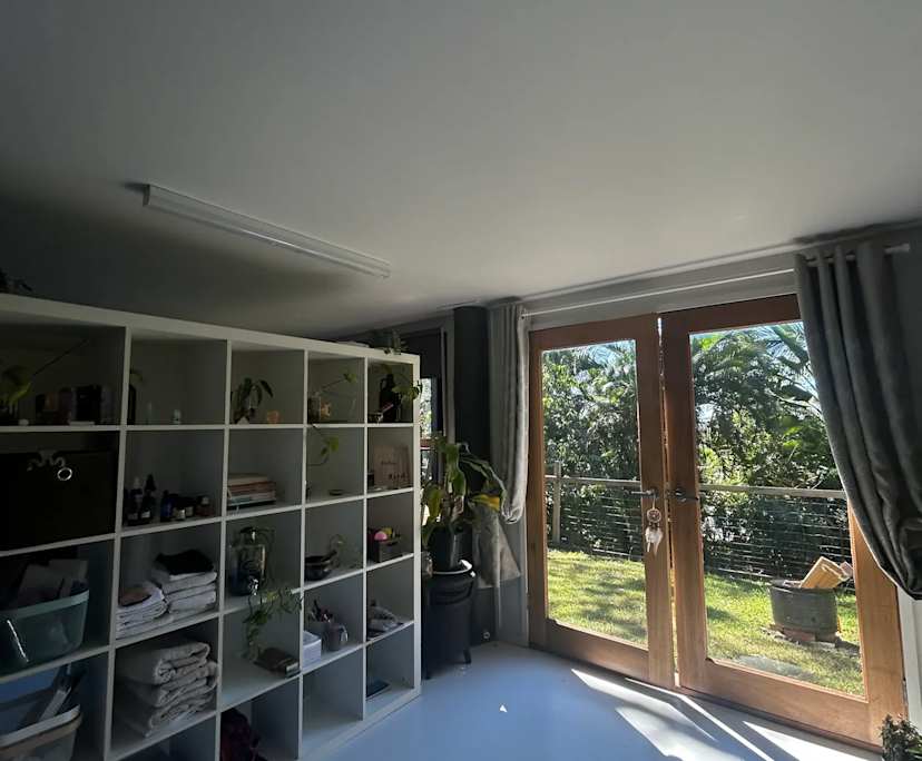 Furnished room with own bathroom